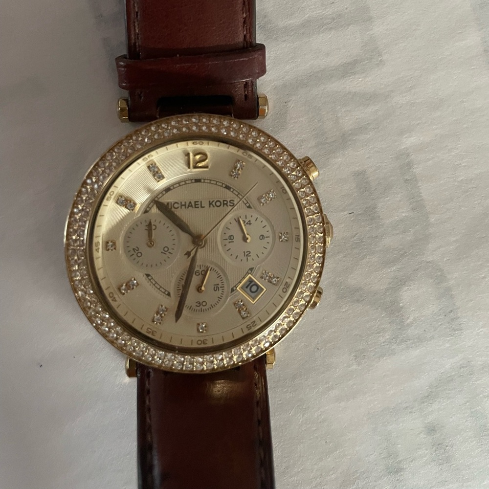 Michael Kors Genuine Leather Working Wristwatch with Brand New Battery
